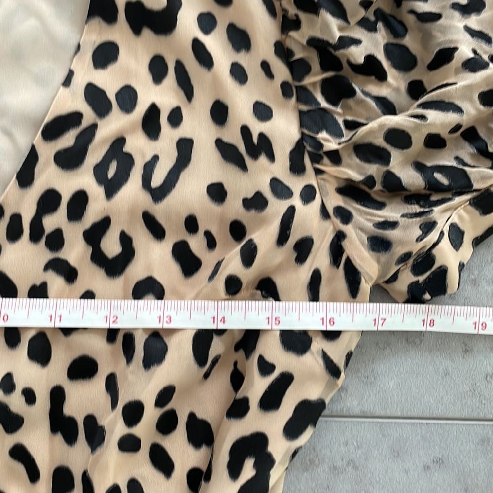 ALICE + OLIVIA cheetah print silk blend wrap dress puff sleeves lined size 6 - Picture 14 of 16